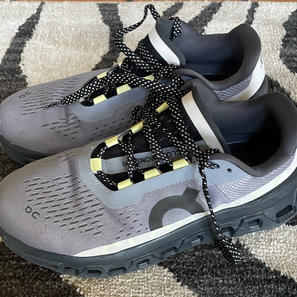 On Running Black and Gray Athletic Shoes